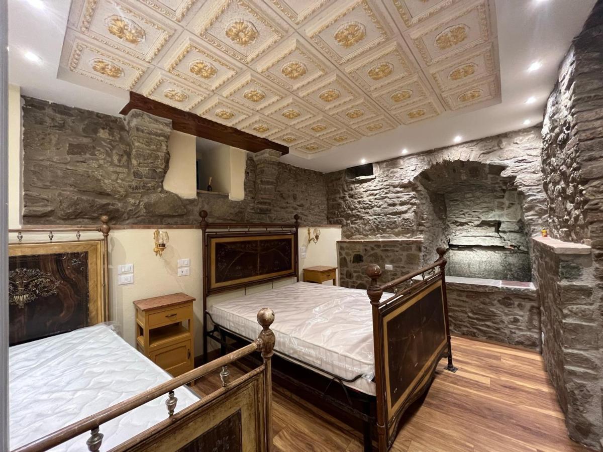 Cortona Suite - The House With Well And The Frescos Palace ภายนอก รูปภาพ
