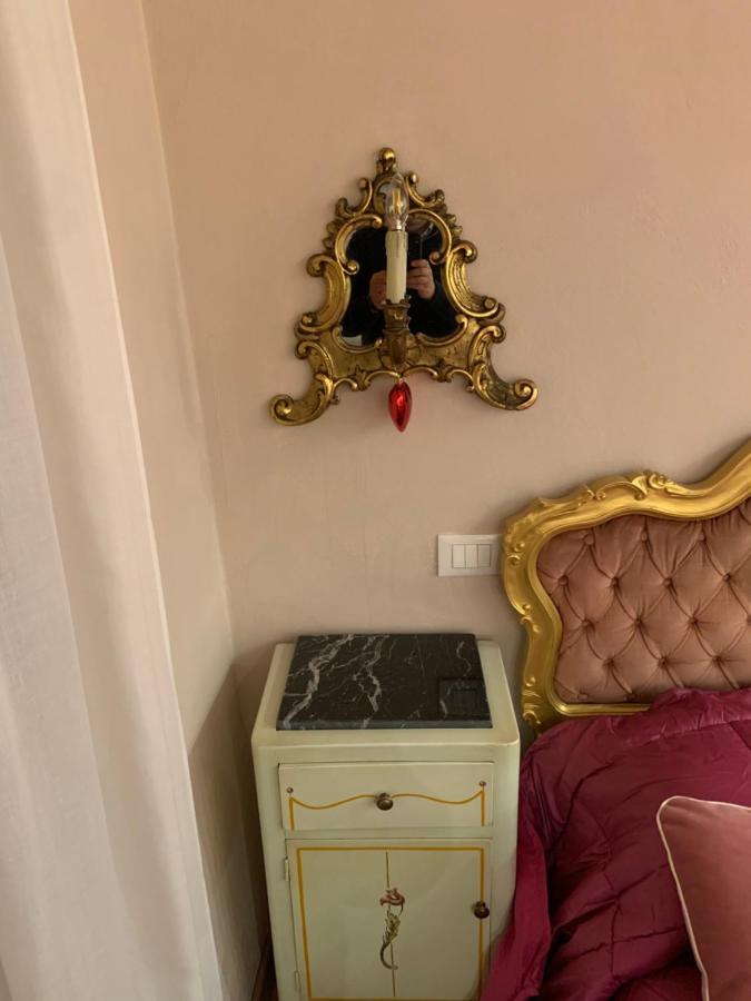 Cortona Suite - The House With Well And The Frescos Palace ภายนอก รูปภาพ